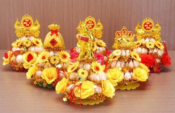 Đặt 5 củ tỏi lên bàn thờ theo cách này điềm dữ hóa lành tiền bạc đổ về tíu tít - 2