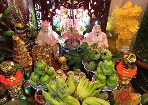Đặt 5 củ tỏi lên bàn thờ theo cách này điềm dữ hóa lành tiền bạc đổ về tíu tít - 3