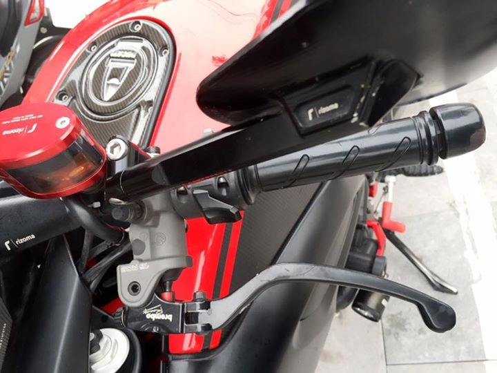 Ducati diavel - quỷ dữ hầm hố khi xuất hiện trên phố - 7