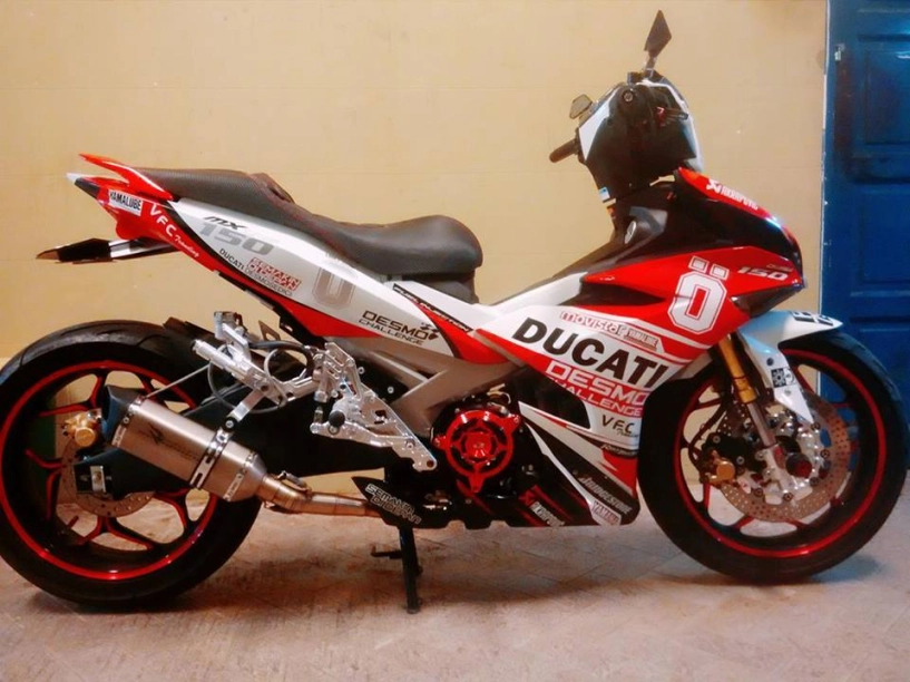 Exciter 150 độ hầm hố với phong cách ducati - 1