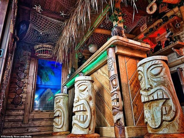 Lương ít ỏi người chồng tự xây cả hòn đảo hawaii trị giá cả tỷ tặng vợ - 11