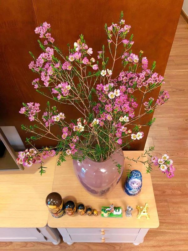 Mẹ hà nội chỉ cách cắm hoa tươi suốt 9 ngày nghỉ tết bông nào bông nấy đẹp bung lụa - 8