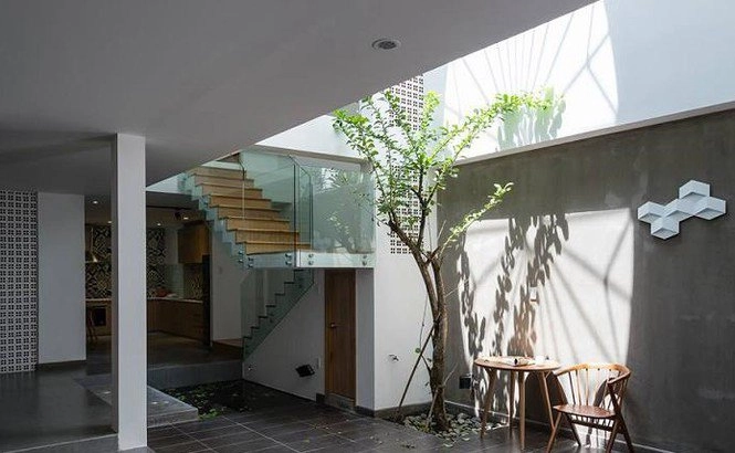 Mê mẩn nhà phố 2 tầng có giếng trời đẹp hút mắt - 5