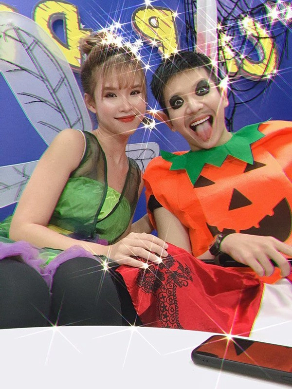 Mỗi mùa halloween tới vợ chồng tăng thanh hà lại biến hoá thêm 1 kiểu - 10