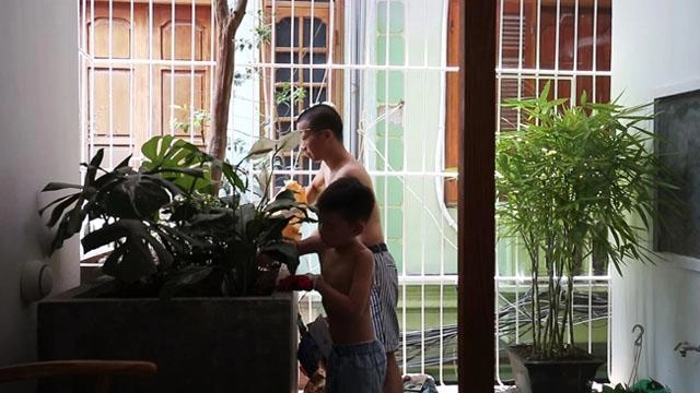 Nằm tít trong ngõ nhỏ ở thủ đô căn nhà ống vẫn đẹp sáng đáng học hỏi - 8