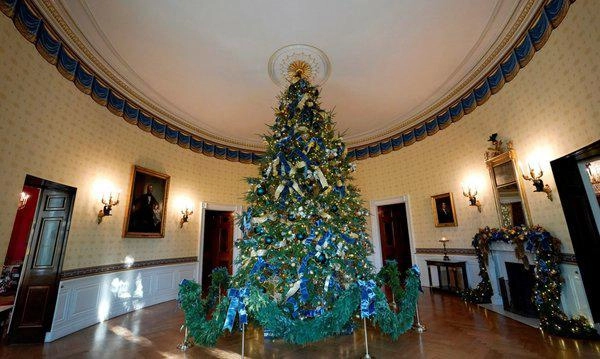 Nhà trắng lộng lẫy dịp noel dưới bàn tay trang trí của phu nhân melania trump - 3