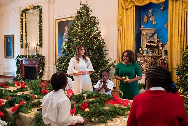 Nhà trắng lộng lẫy dịp noel dưới bàn tay trang trí của phu nhân melania trump - 13