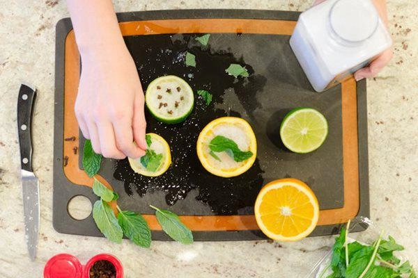 Nhà vệ sinh bốc mùi khó chịu làm ngay cách này thơm vĩnh viễn sau 1 đêm - 3