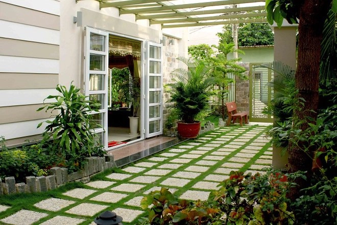 Những kiểu thiết kế sân vườn đẹp với hồ cá bể bơi cây cảnh không thể bỏ qua - 8