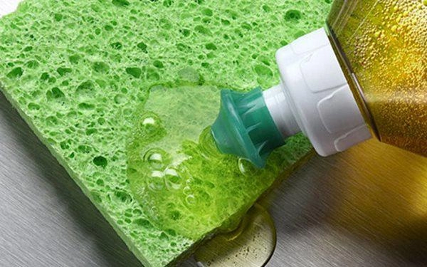 Sử dụng nước rửa bát theo cách này chuyên gia kinh hãi thốt lên sai lầm - 3