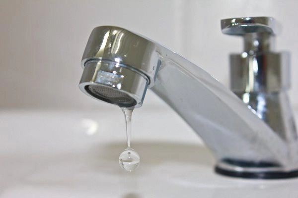 Tích trữ ve chai đầy nhà lỗi sai phong thủy khiến bạn làm mãi không giàu - 2