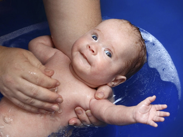 10 hiện tượng kỳ lạ ở trẻ sinh ngỡ là bệnh lý nhưng thực chất hoàn toàn bình thường - 3