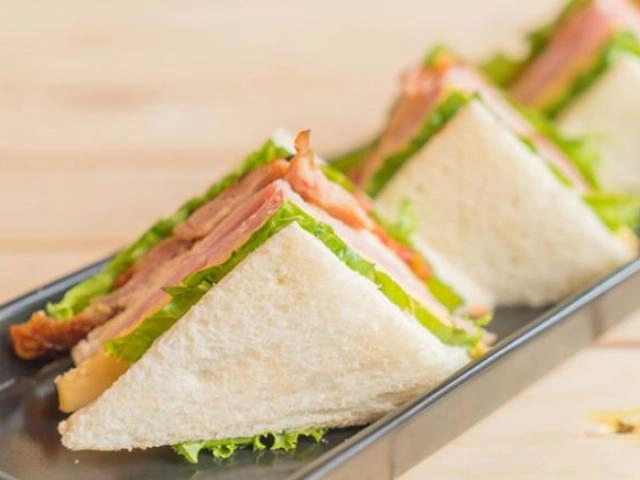 3 cách làm bánh mì cực ngon thơm phức đơn giản tại nhà - 11