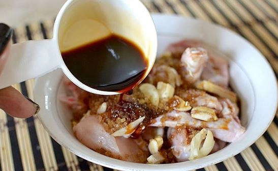3 cách làm cơm gà thơm ngon đãi cả nhà - 10
