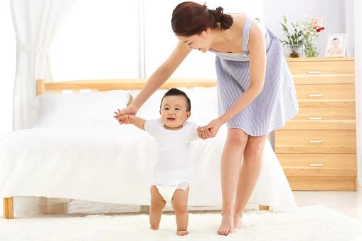 4 sai lầm chăm con của mẹ việt khiến vóc dáng bé lớn lên xấu xí - 2