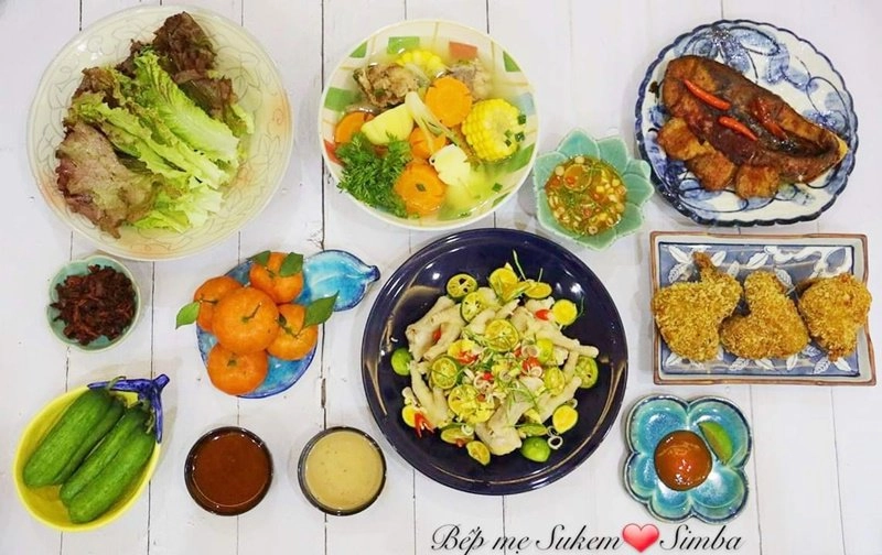 8x chia sẻ những mâm cơm 4 người 6 món hôm nào cũng linh đình như nhà có tiệc - 12