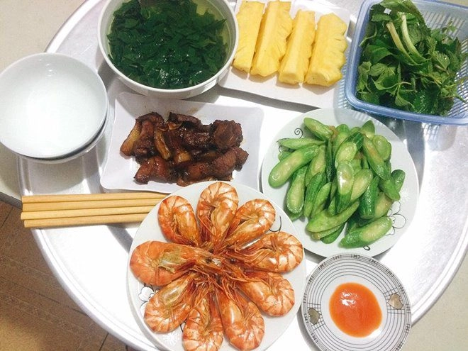 9x cứ vào bếp nấu món nào là chồng mê món đó tới trẻ con cũng hưởng ứng nhiệt tình - 9