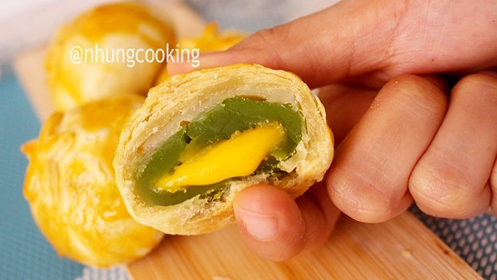 9x thích làm bánh trung thu độc lạ khách đòi đặt mua nhưng chỉ để ăn chứ không bán - 5