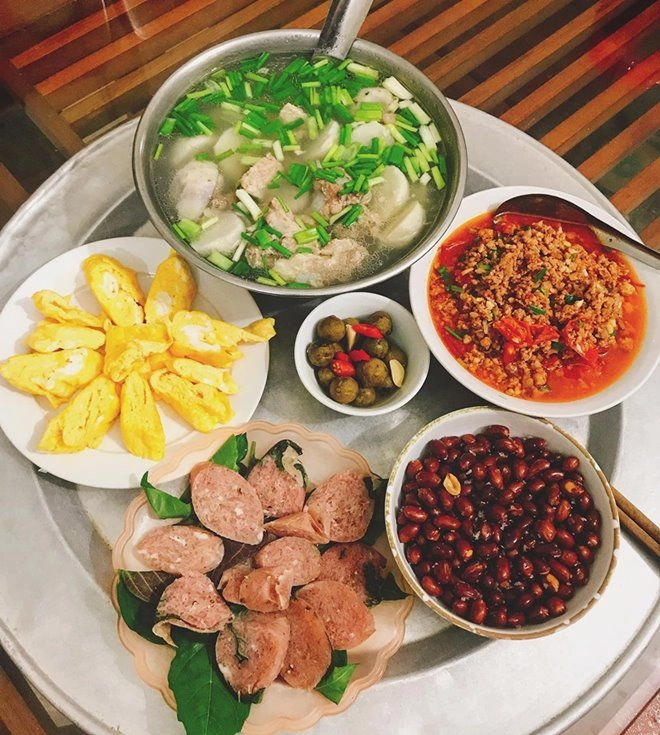 9x xinh đẹp ngày nấu 3 bữa ăn đủ món dân tình vừa khen vừa phát hiện điều thú vị - 10