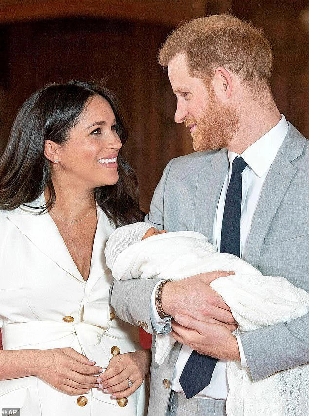 Ảnh mới nhất của con trai công nương meghan hút 17 triệu người chú ý vì chi tiết đặc biệt - 6