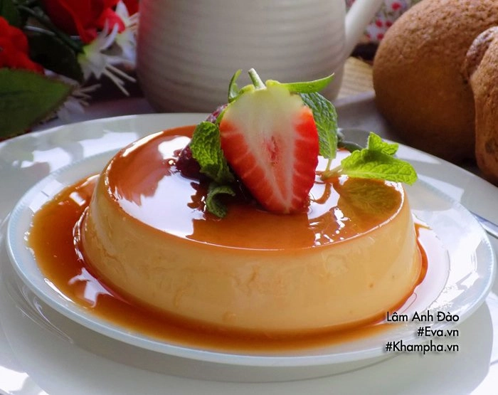 Bánh flan mềm thơm mịn mượt mát lạnh khiến ăn hết rồi cả nhà lại đòi làm nữa - 7