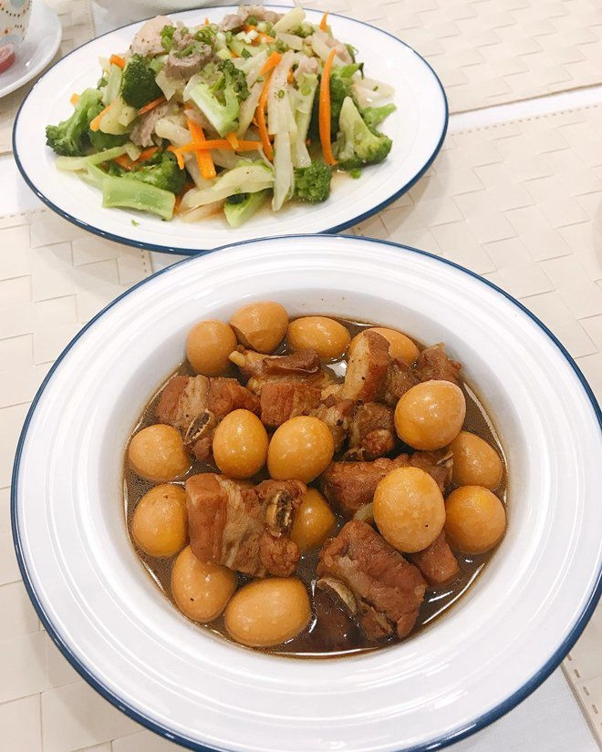 Bao năm bị nghi là thiên kim tiểu thư được chiều nhưng em gái quang vinh đích thị gái đảm - 8