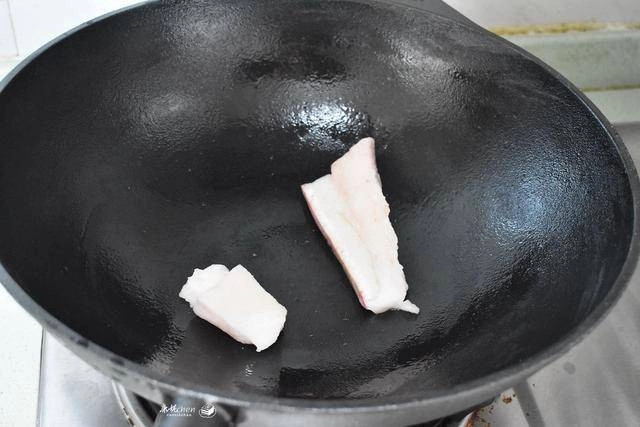 Biến chảo gang thành chống dính chỉ với vài bước đơn giản nấu ăn chẳng lo sát chảo - 3