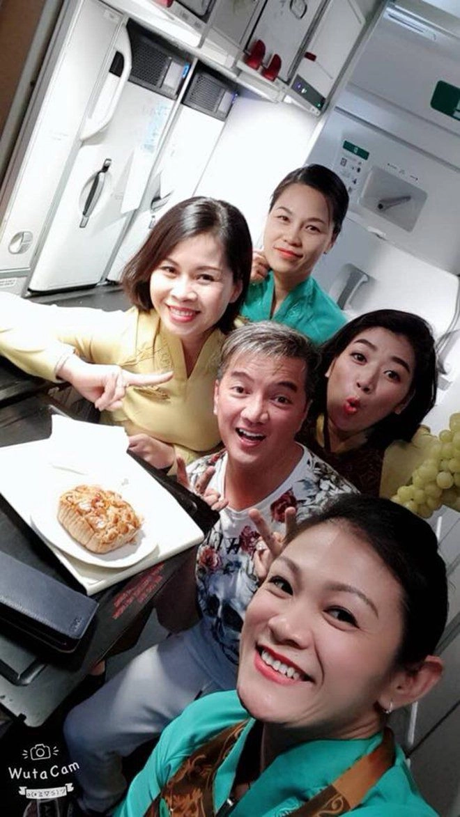 Bữa ăn xa xỉ của sao việt trên máy bay nhìn người cuối cùng mới thấy sang chảnh cỡ nào - 7