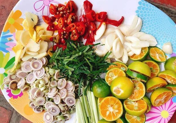 Cách làm chân gà ngâm sả ớt chua ngọt không đắng ngon hết nấc - 1