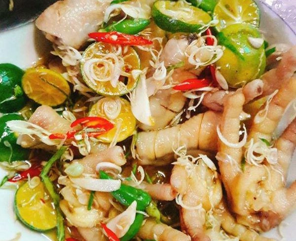Cách làm chân gà ngâm sả ớt chua ngọt không đắng ngon hết nấc - 4