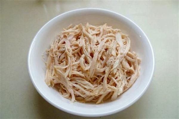 Cách làm gỏi gà với hành tây thơm ngon thịt ngọt the the của hành - 10