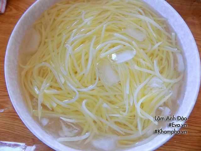 Cách làm mứt khoai tây sợi tuyệt ngon chẳng cần nước vôi trong - 3
