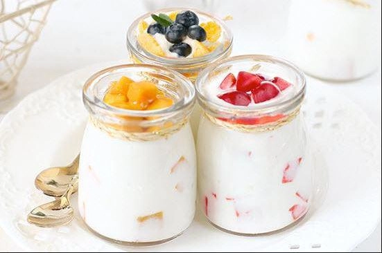 Cách làm sữa chua hoa quả ngon tại nhà - 3