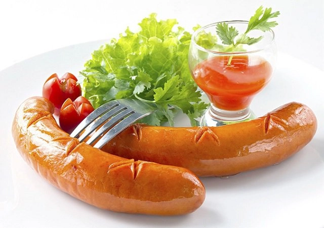 Cách làm xúc xích tại nhà thơm ngon nhất - 1