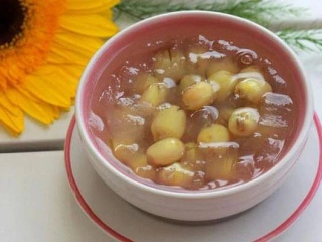 Cách nấu chè hạt sen ngon đơn giản tại nhà ăn bao nhiêu cũng không ngán - 7