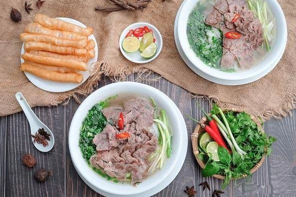 Cách nấu phở bò thơm ngon chuẩn vị đơn giản tại nhà - 4
