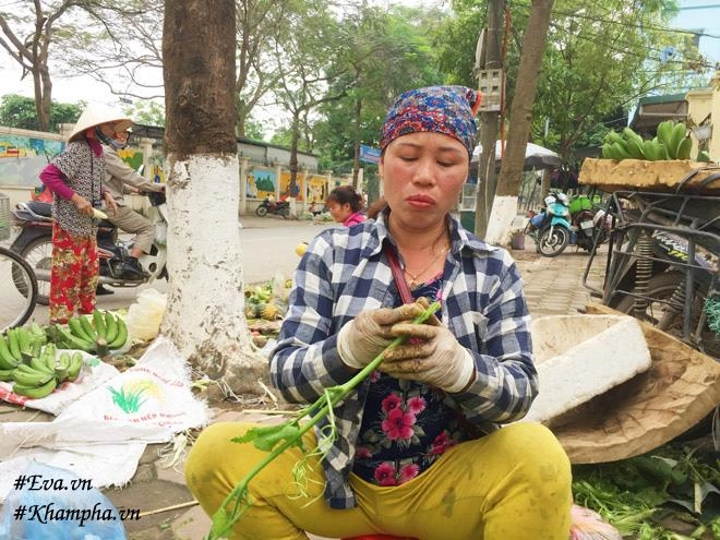 Cặp vợ chồng ngày ngày tước rau bí tháng bỏ túi 60 triệu và câu chuyện bất ngờ phía sau - 2