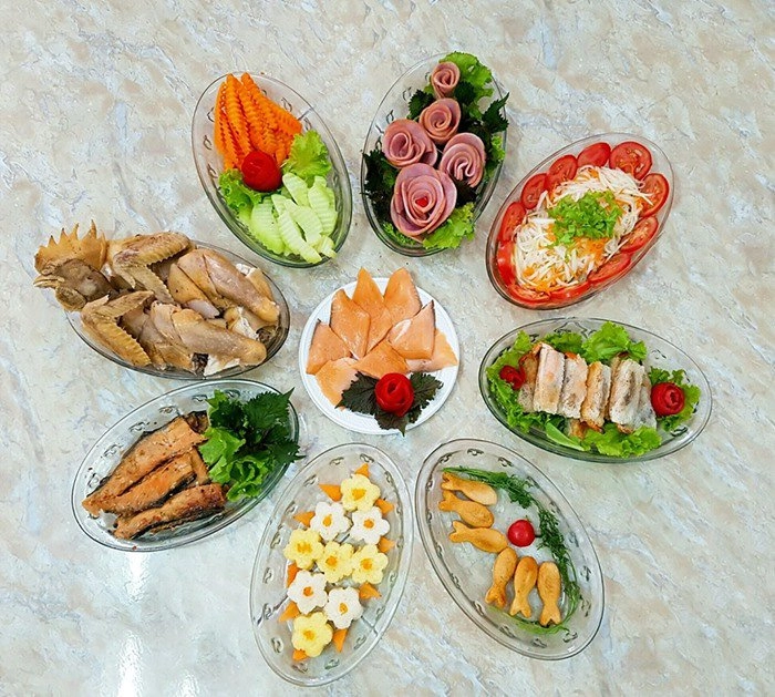 Chị em chia sẻ mâm cỗ cúng rằm tháng 7 nhiều màu sắc ngập tràn mạng xã hội - 7
