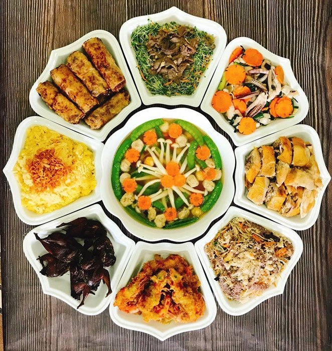 Chị em chia sẻ mâm cỗ cúng rằm tháng 7 nhiều màu sắc ngập tràn mạng xã hội - 8