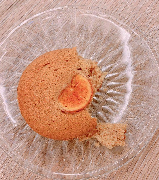Chồng đại gia cưng chiều nấu ăn cho phan như thảo cũng khéo léo làm bánh cho con thế này - 4