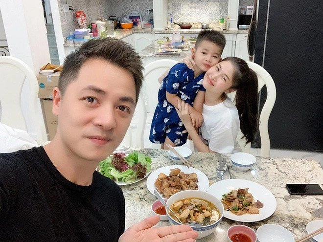 Có vợ đảm hết phần thiên hạ 3 ông bố nổi tiếng showbiz vẫn không ngại xắn tay vào bếp - 8
