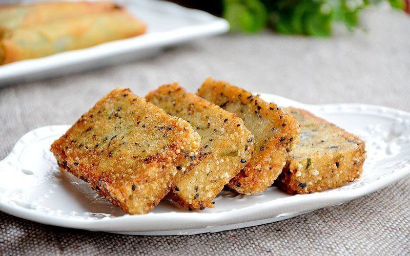 Cơm nguội thừa đừng rang nữa làm thành món này hấp dẫn hơn nhiều - 11