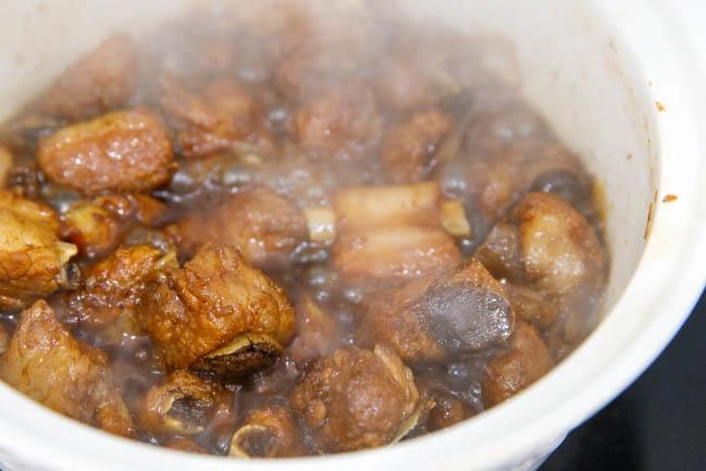 Con dâu nấu sườn rim chua ngọt mẹ chồng ăn xong chấm điểm 10 - 2