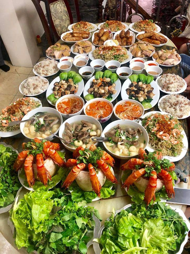 Dâu trưởng tung chiêu làm 3 mâm cỗ đủ món thông trưa không nghỉ để mẹ chồng kịp làm giỗ - 2