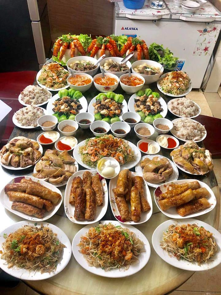 Dâu trưởng tung chiêu làm 3 mâm cỗ đủ món thông trưa không nghỉ để mẹ chồng kịp làm giỗ - 3