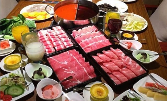 Dù thích đến mấy nhưng 4 món này không nên ăn khi đi thưởng thức buffet - 2