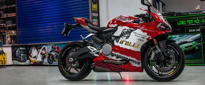 Ducati 959 panigale lột xác phong cách pirelli - 1