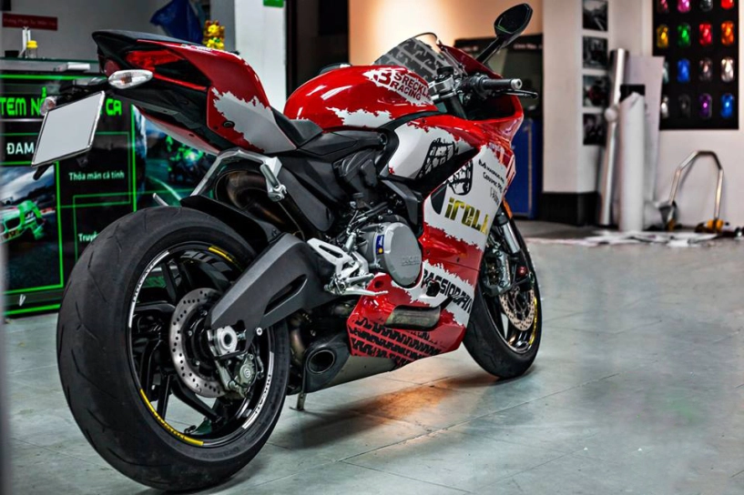 Ducati 959 panigale lột xác phong cách pirelli - 2