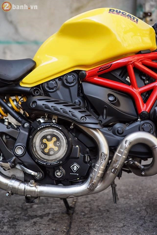 Ducati monster 821 trong bản độ lung linh sau tai nạn - 5