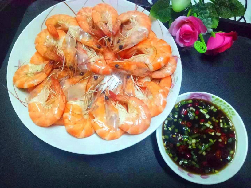 Dùng nước nóng hay lạnh để hấp tôm hầu hết mọi người làm sai bảo sao tôm mất ngon - 1
